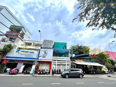 Cho Thuê Xe 7 Chỗ Giá Rẻ 23