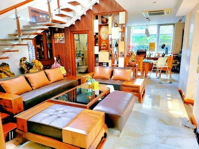 Cho Thuê Xe 7 Chỗ Giá Rẻ 279