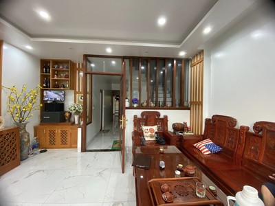 Cho Thuê Xe 7 Chỗ Giá Rẻ 281