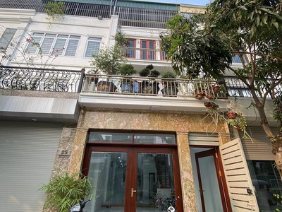 Cho Thuê Xe 7 Chỗ Giá Rẻ 280