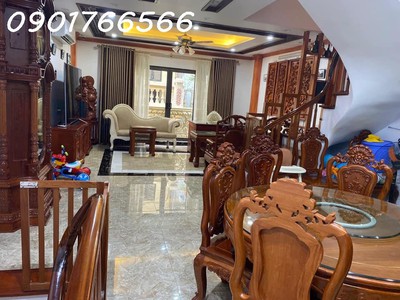 Cho Thuê Xe 7 Chỗ Giá Rẻ 405