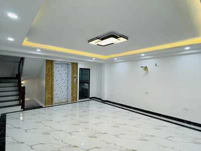 Cho Thuê Xe 7 Chỗ Giá Rẻ 381