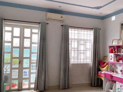 Cho Thuê Xe 7 Chỗ Giá Rẻ 489
