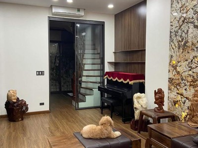 Cho Thuê Xe 7 Chỗ Giá Rẻ 377