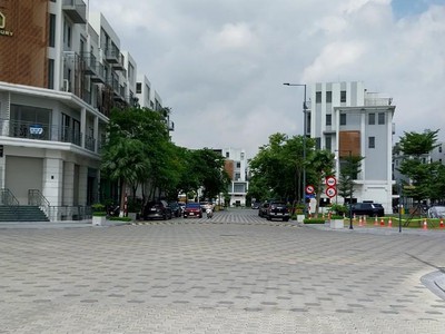 Cho Thuê Xe 7 Chỗ Giá Rẻ 302