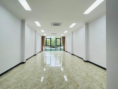 Cho Thuê Xe 7 Chỗ Giá Rẻ 294