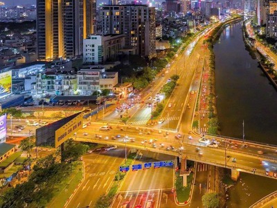 Căn hộ 4 sao Q.1 giá 17 tỷ nay còn 10,4 tỷ có VAT Bảo trì full nội thất, nhận nhà ở liền 6