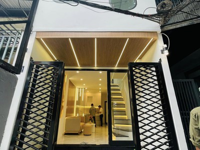 Cho Thuê Xe 7 Chỗ Giá Rẻ 585