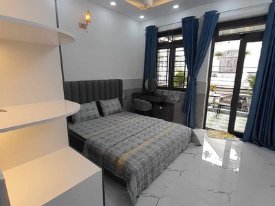 Cho Thuê Xe 7 Chỗ Giá Rẻ 665