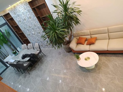 Cho Thuê Xe 7 Chỗ Giá Rẻ 571