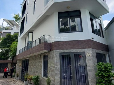 Bán nhà mặt tiền trương đình hội  q8, 50m2 ,trệt, lững,3 lầu , sân thượng, 270 triệu sở hữu ngay. 0