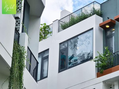 Bán nhà mặt tiền trương đình hội  q8, 50m2 ,trệt, lững,3 lầu , sân thượng, 270 triệu sở hữu ngay. 3