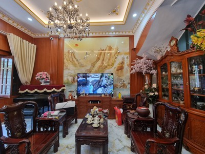 Bán bt cầu giấy, 150m, 4t, thang máy, lô góc, vỉa hè, oto, view vườn hoa, chỉ 32 tỷ 1