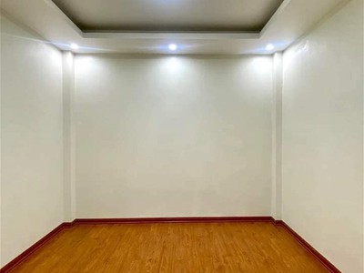 Cho Thuê Xe 7 Chỗ Giá Rẻ 636