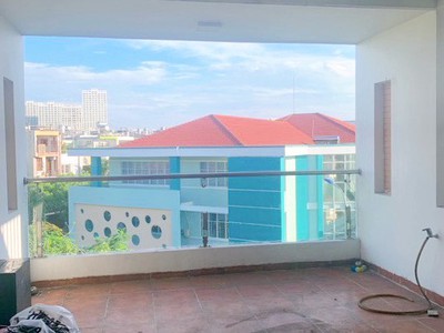 Cho Thuê Xe 7 Chỗ Giá Rẻ 744