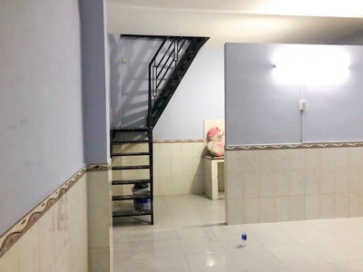 Cho Thuê Xe 7 Chỗ Giá Rẻ 736