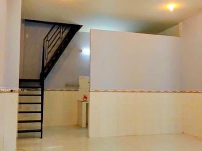 Cho Thuê Xe 7 Chỗ Giá Rẻ 737