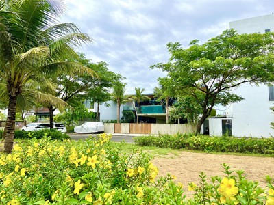 Cho Thuê Xe 7 Chỗ Giá Rẻ 677