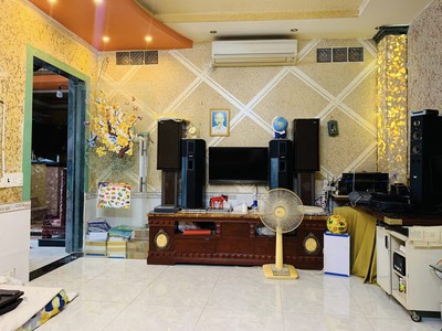 Cho Thuê Xe 7 Chỗ Giá Rẻ 722