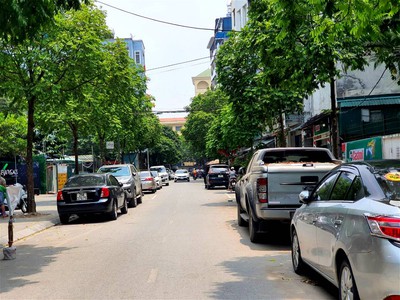 Cho Thuê Xe 7 Chỗ Giá Rẻ 625