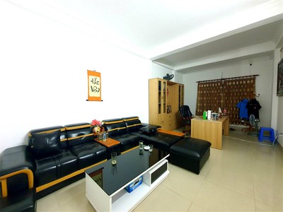 Cho Thuê Xe 7 Chỗ Giá Rẻ 629