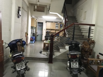 Cho Thuê Xe 7 Chỗ Giá Rẻ 838