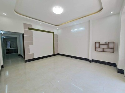 Chủ cần cho thuê nhà 4,5 triệu gần chợ cầu ván cách lộ 4 căn nhà 3