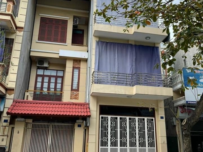 Bán nhà mặt phố Quang Trung, TP HD, 4 tầng, 60.9m2, mt 4.53m, hướng đông, 4 ngủ, vị trí trung tâm 0