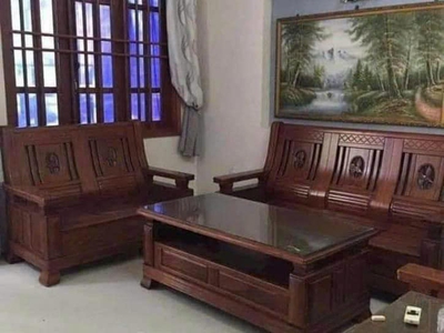 Bán nhà mặt phố Quang Trung, TP HD, 4 tầng, 60.9m2, mt 4.53m, hướng đông, 4 ngủ, vị trí trung tâm 1