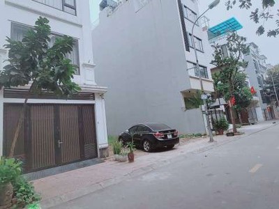 Đất vị trí đẹp việt hưng, long biên, kinh doanh tốt, oto tránh, vuông vức 40m, mặt 4m, 7 tỷ 5 3