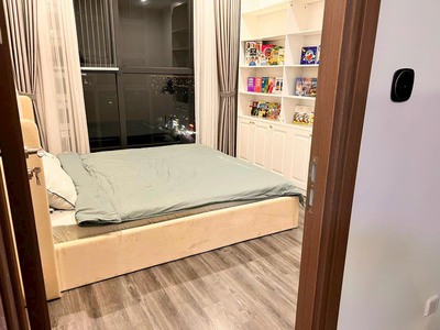 Chính chủ bán nhanh căn 2pn 1-2wc tầng trung view thoáng view hồ cá Koi tại The Zenpark VHOP 6