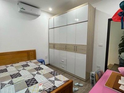 Hiếm nhà bán  trong khu vực với tầm giá này. hoàng như tiếp-bồ đề-long biên  21mv  4 tầng   - 2.8 2