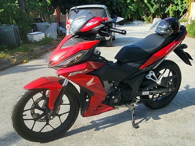 Hết chỗ để Cần bán HONDA WINNER màu đỏ đen, còn như mới. hai hai năm 15