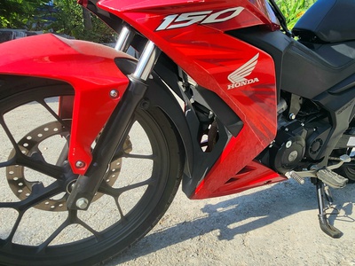 Hết chỗ để Cần bán HONDA WINNER màu đỏ đen, còn như mới. hai hai năm 9