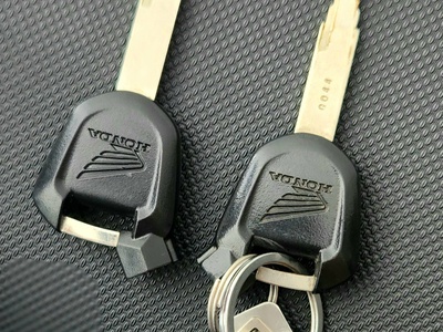 Hết chỗ để Cần bán HONDA WINNER màu đỏ đen, còn như mới. hai hai năm 1