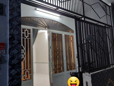 Chính chủ cho thuê nhà nguyên căn 120m2, 2 PN, 2 WC, Quang Trung, GV 2