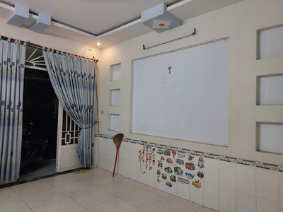 Chính chủ cho thuê nhà nguyên căn 120m2, 2 PN, 2 WC, Quang Trung, GV 9