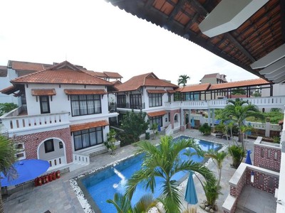 Chuyển nhượng khách sạn 4 sao trung tâm phố cổ hội an quảng nam 2000m2 4 tầng 52 phòng 0