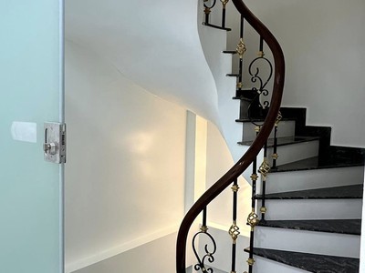 Có 102     Bán nhà mới, mặt phố Đền Lừ, Hoàng Mai 34/38T3 m2, 6 tầng, mặt tiền 4.6m, giá nhỉnh 15 tỷ 0