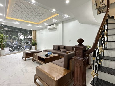 Có 102     Bán nhà mới, mặt phố Đền Lừ, Hoàng Mai 34/38T3 m2, 6 tầng, mặt tiền 4.6m, giá nhỉnh 15 tỷ 2