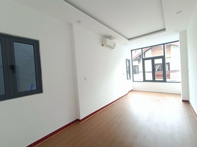 Nhà sát mặt tiền trần cao vân, thanh khê, ốp gỗ xịn, ở sướng. 4