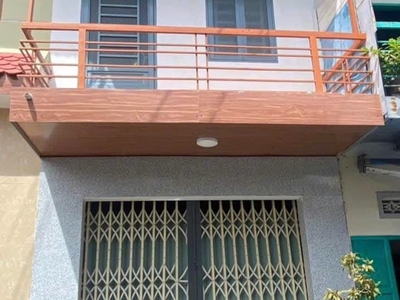 Tttp giá rẻ  nhà 2 tầng mặt tiền gần bờ kè vạn thắng -nha trang 1