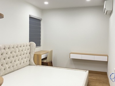 Cần tiền gấp . bán chuyển nhượng nhanh căn hộ 3n2vs tòa chung cư rose town 79 ngọc hồi . căn hiếm 4