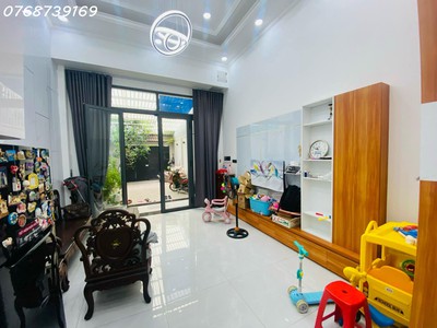 Mạt tiền  tú xương khu vip hiệp phú q9 - 3 tần btct - đường 12m có vĩa hè chỉ 12 tỷ 0