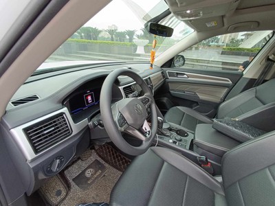 Teramont 2022 lướt, chính chủ SG màu trắng 2