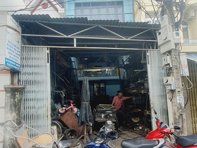 Bán nhà mặt tiền kinh doanh Phan Đình Giót 121m2 8