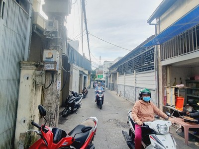 Bán nhà mặt tiền kinh doanh Phan Đình Giót 121m2 1