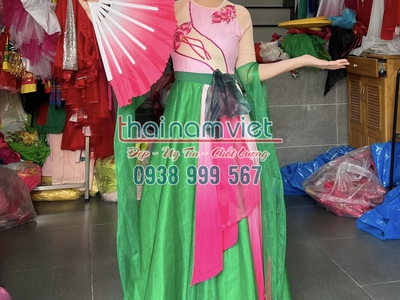 Cho thuê trang phục biểu diễn tân phú tphcm 1