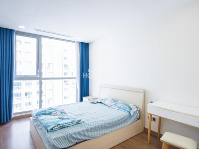 Chính chủ gửi cho thuê căn hộ vinhomes central park 2pn nhà đẹp 3