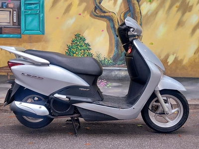 Honda Lead 110 màu bạc đẹp và chất 2
